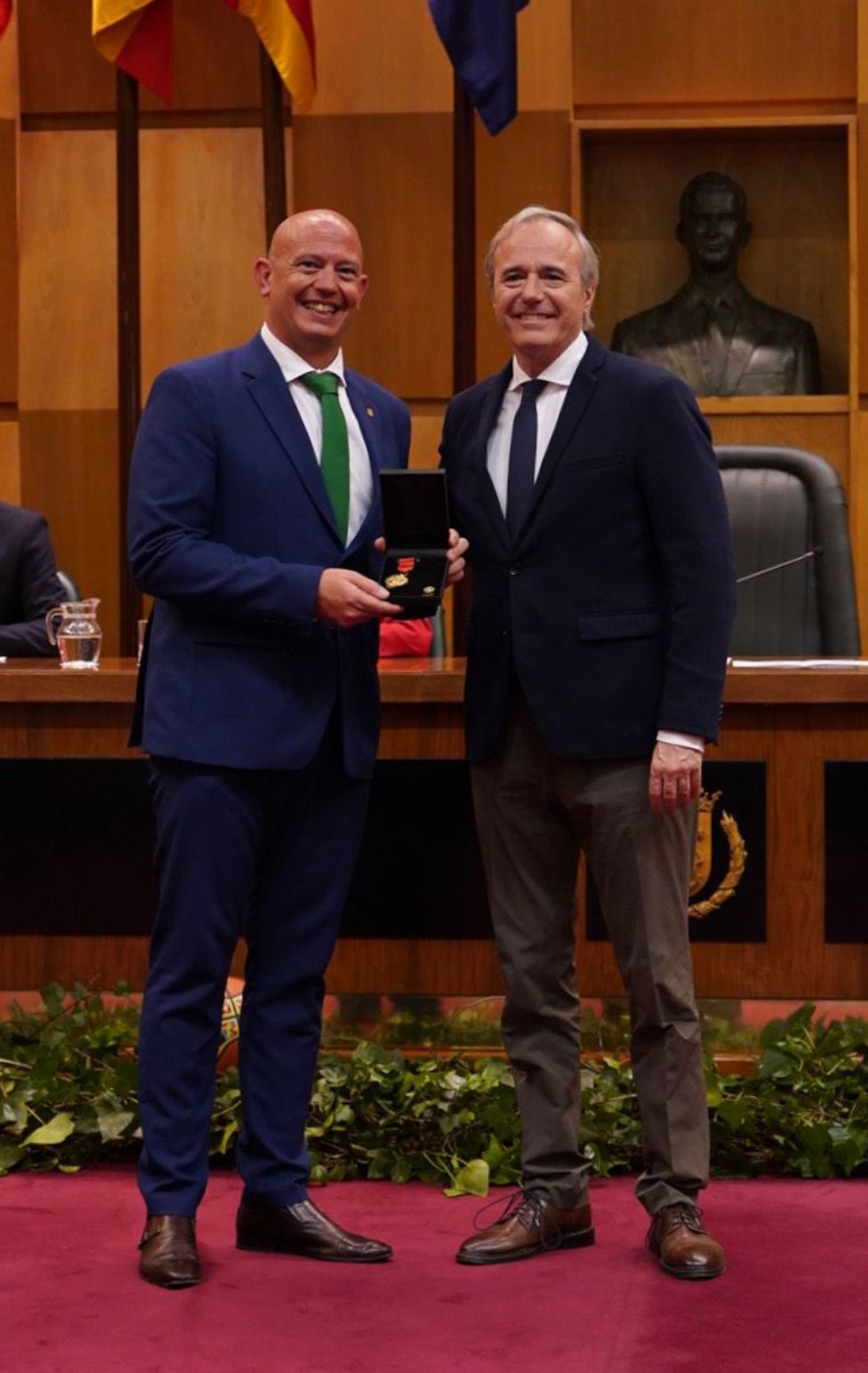 En este momento estás viendo STADIUM CASABLANCA RECIBE LA MEDALLA AL MÉRITO DEPORTIVO DE ZARAGOZA