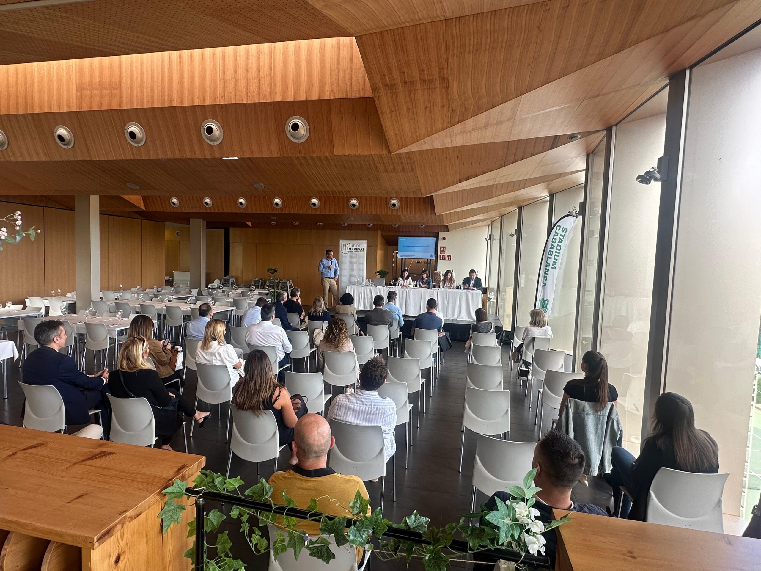 En este momento estás viendo El Club de Empresas de STC celebra su primer acto de la nueva temporada